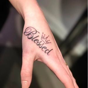 Meet your Posher, Kamora